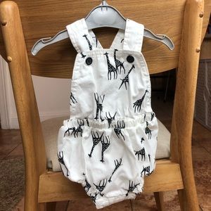 Old Navy 0-3 months Bubble Romper for Baby Girl